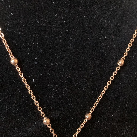 Natural Painted Shell Charm Pendant Purple and Green Gold Chain Link Necklace - Picture 6 of 12